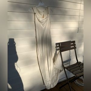 David’s Bridal Ivory Wedding Dress with Small Train